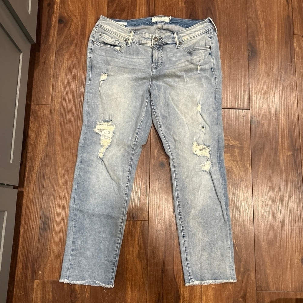 Distressed Light Blue Women's Jeans